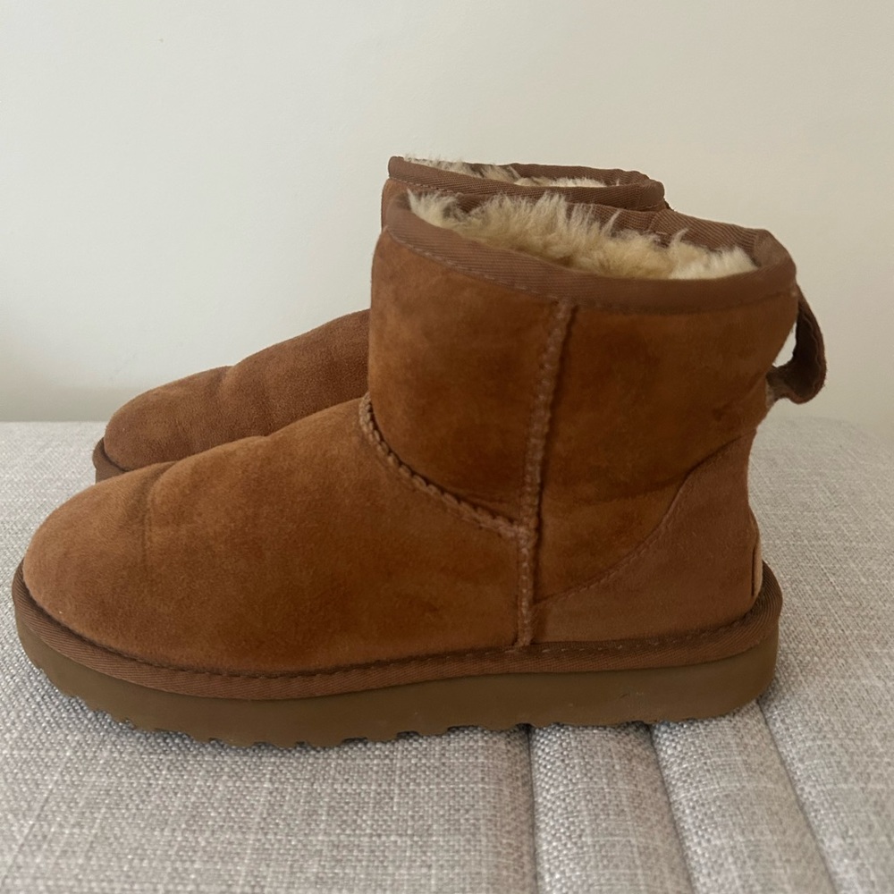 UGG Cozy Chestnut Suede Short Shearling Ankle Boots - Picture 2 of 3